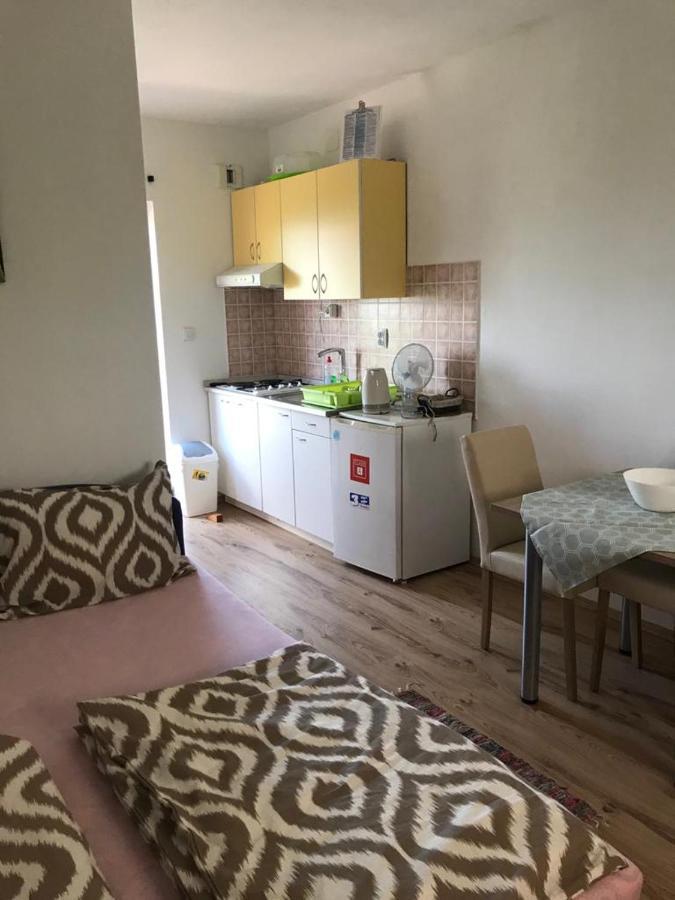 Studio Apartments Mt Šmrika Екстериор снимка