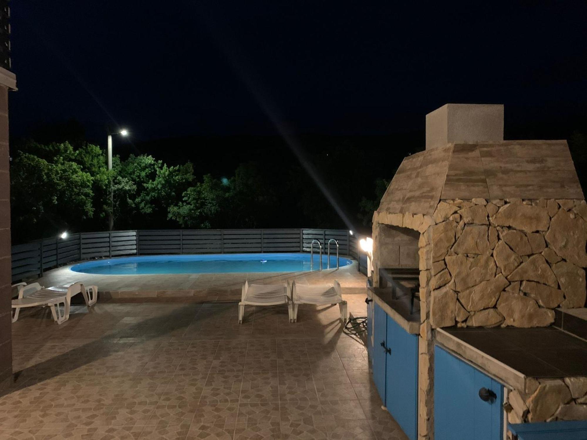 Studio Apartments Mt Šmrika Екстериор снимка