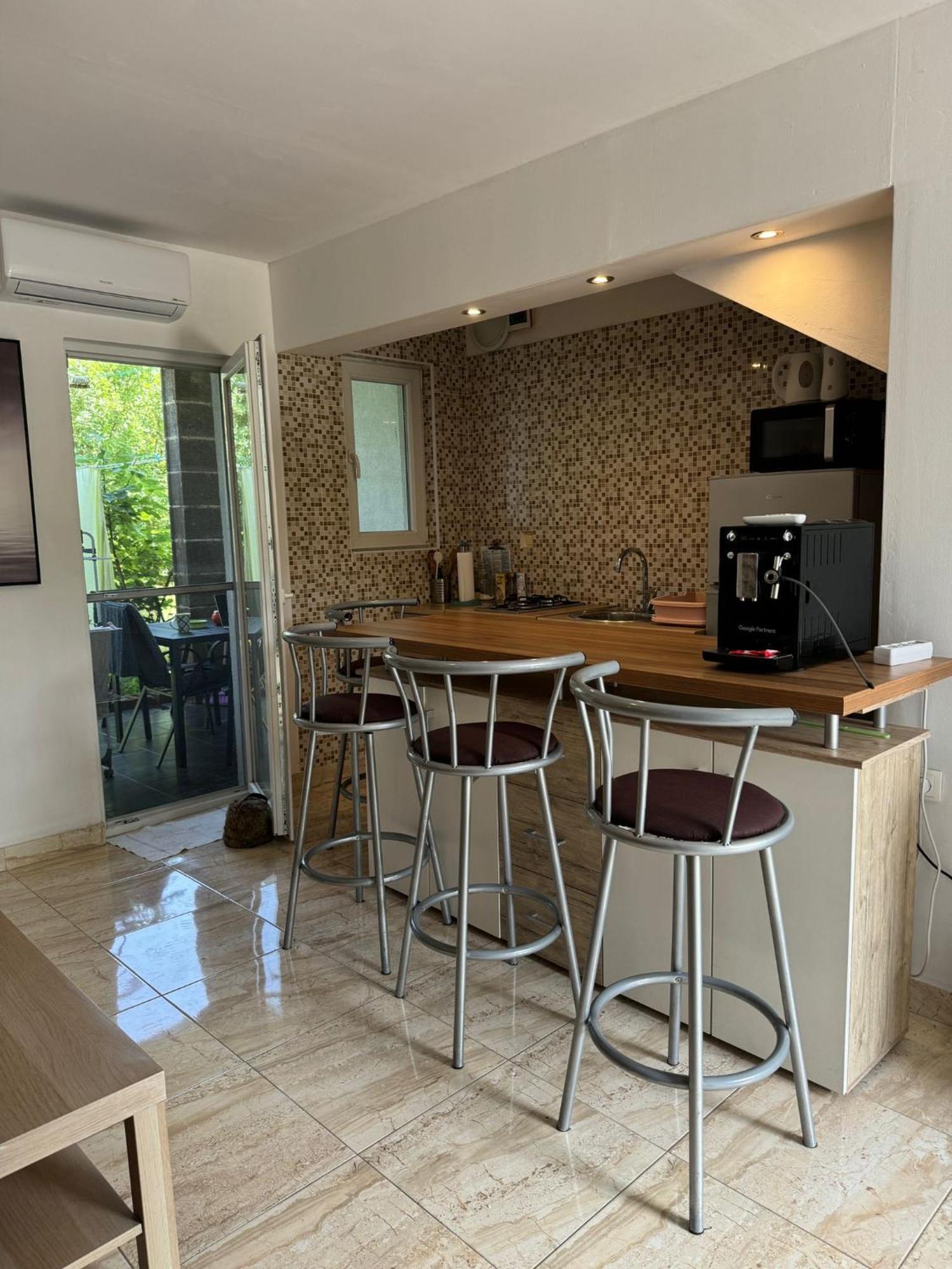 Studio Apartments Mt Šmrika Екстериор снимка
