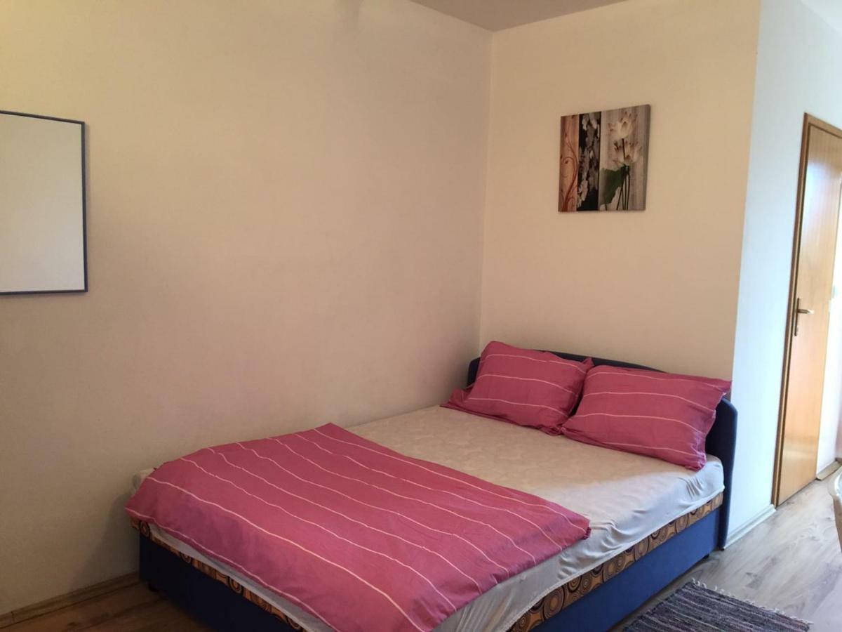 Studio Apartments Mt Šmrika Екстериор снимка